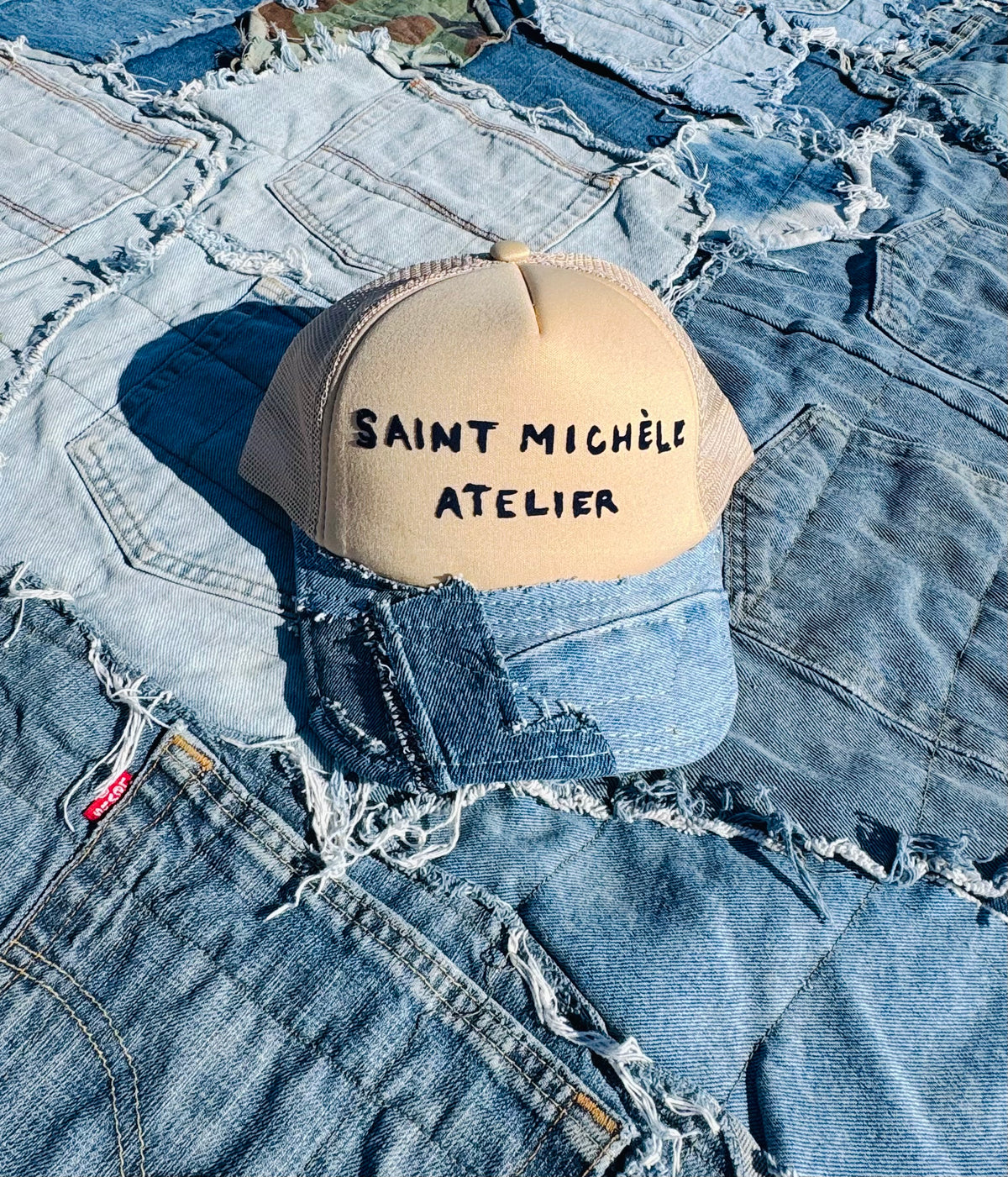 SCRIPT LOGO PATCHWORK DENIM TRUCKER | 003