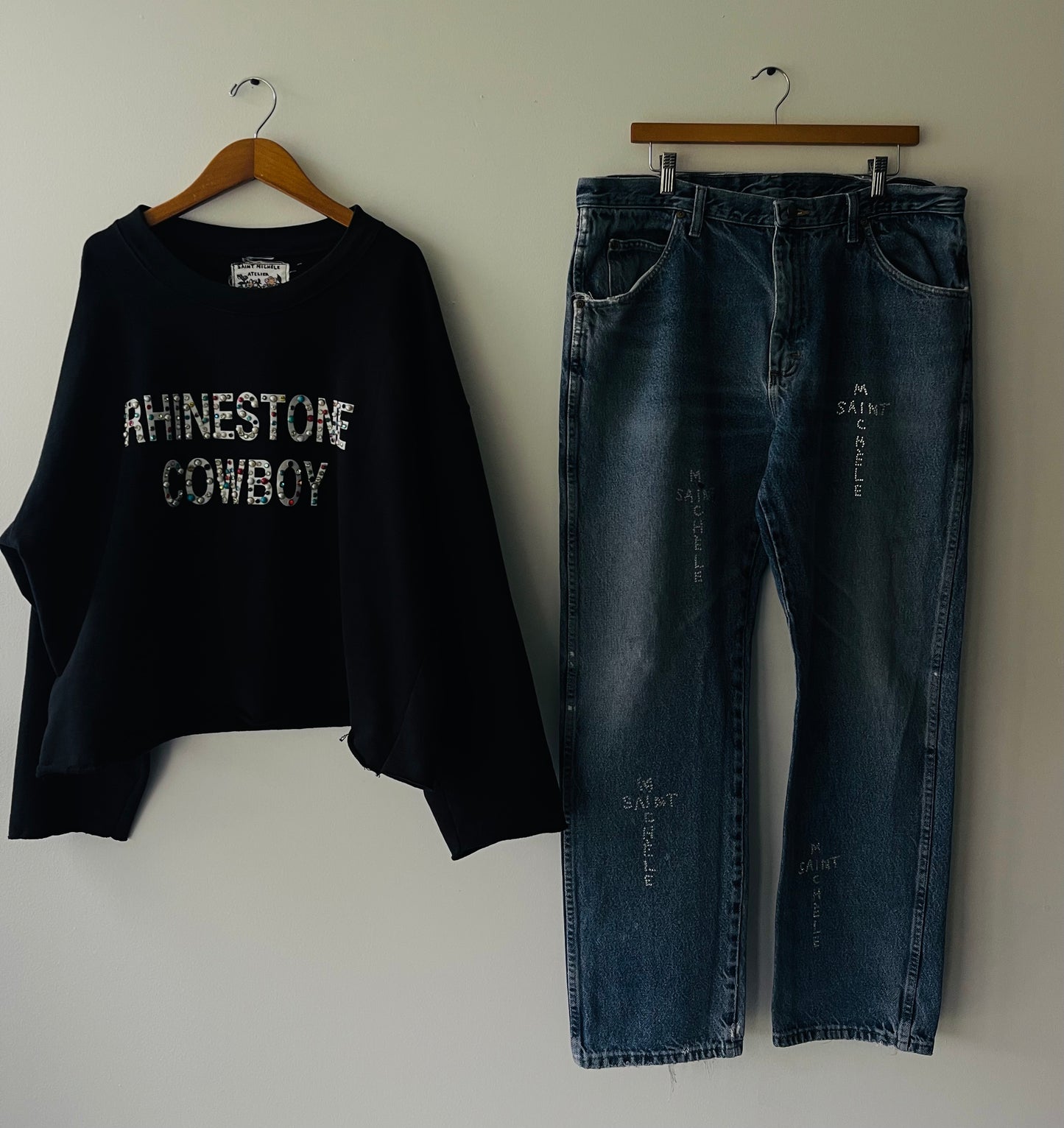 RHINESTONE COWBOY CREWNECK | 001