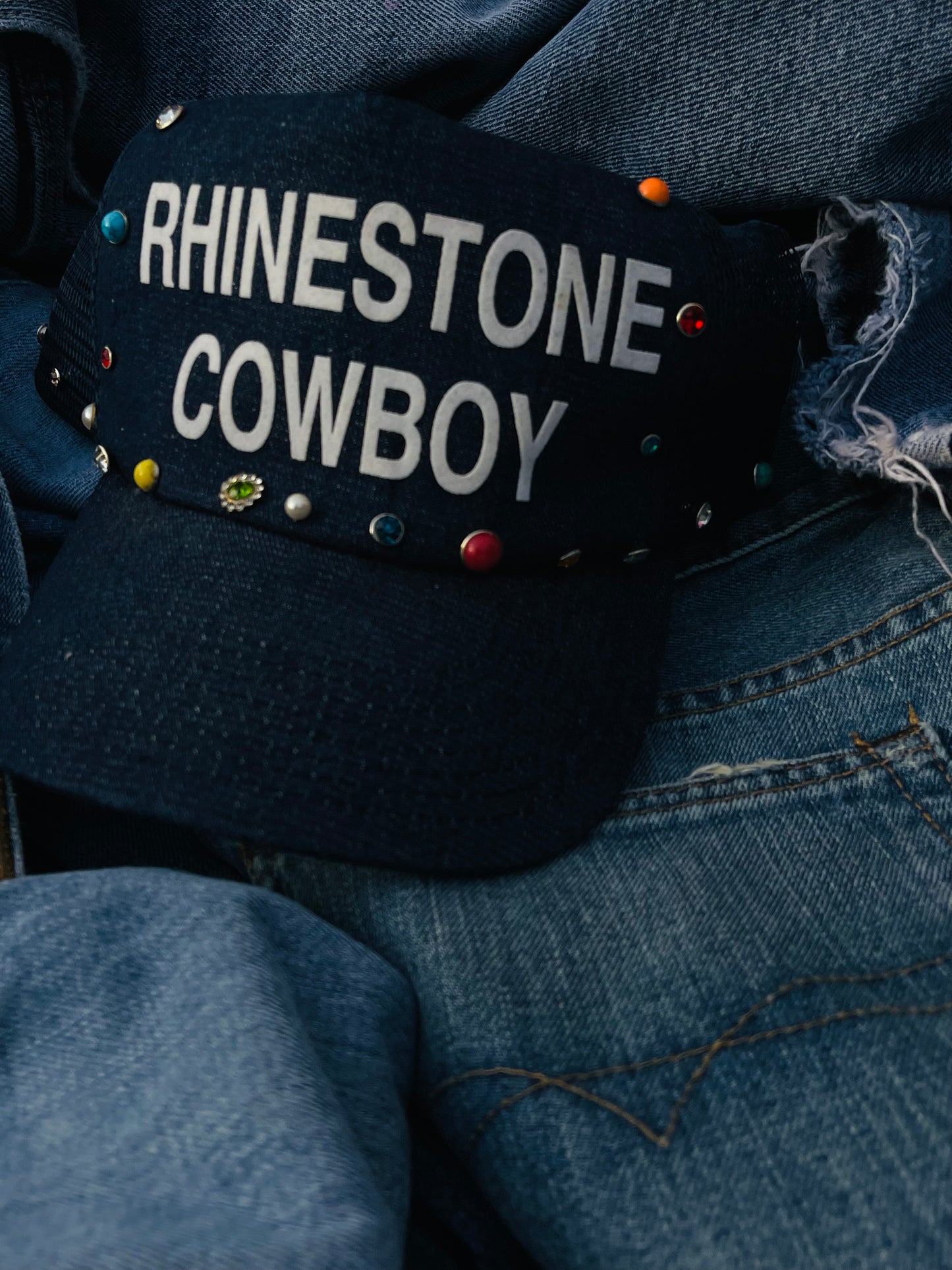RHINESTONE COWBOY TRUCKER | DENIM