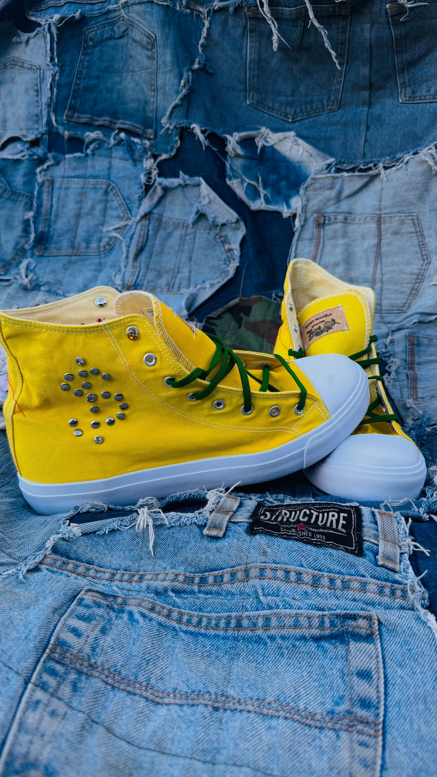 MM-001 HIGH TOP | DICED PINEAPPLES