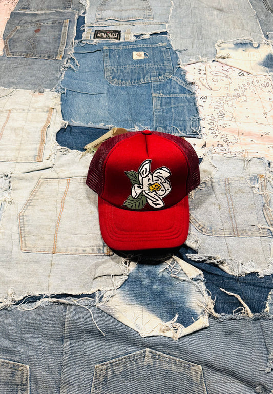 MAGNOLIA TRUCKER HAT | BORDEAUX