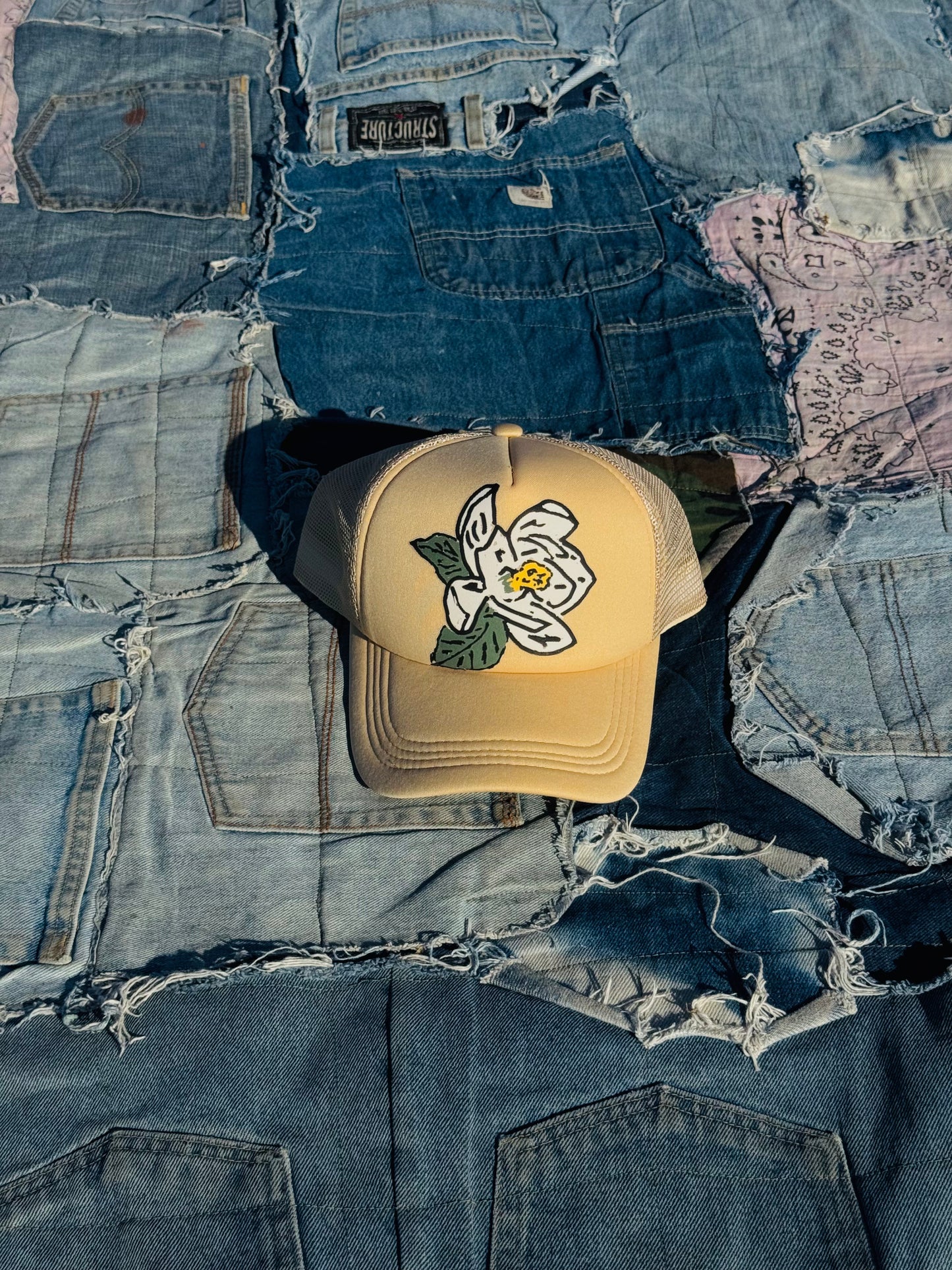 MAGNOLIA TRUCKER HAT | MAGNOLIA BLOSSOM