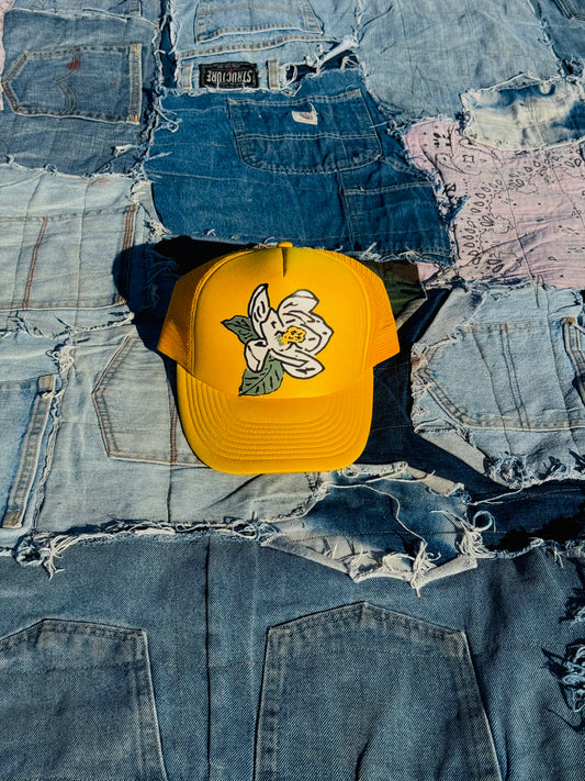 MAGNOLIA TRUCKER HAT | SUNFLOWER