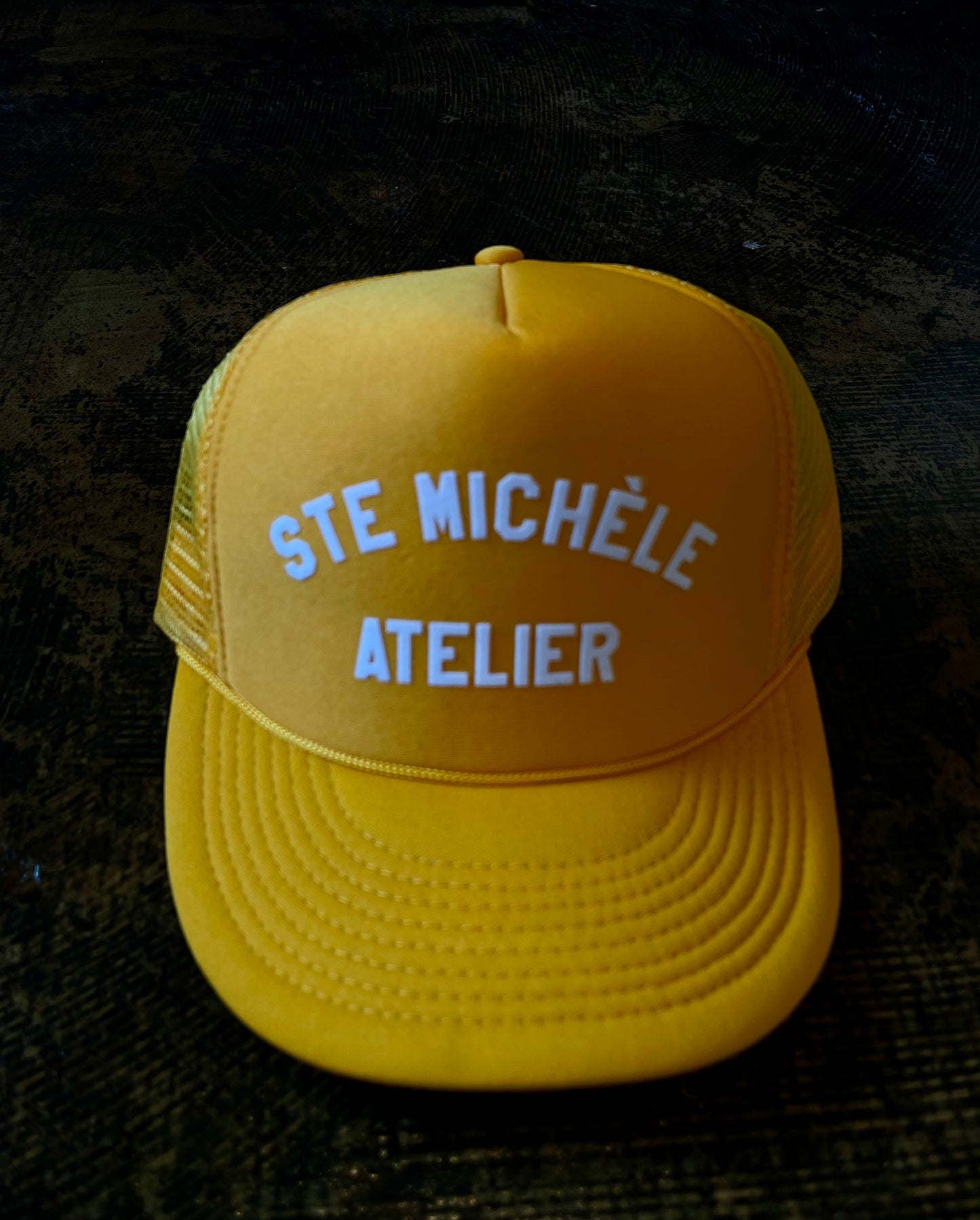 ATELIER VARSITY TRUCKER SAMPLE | MUSTARD